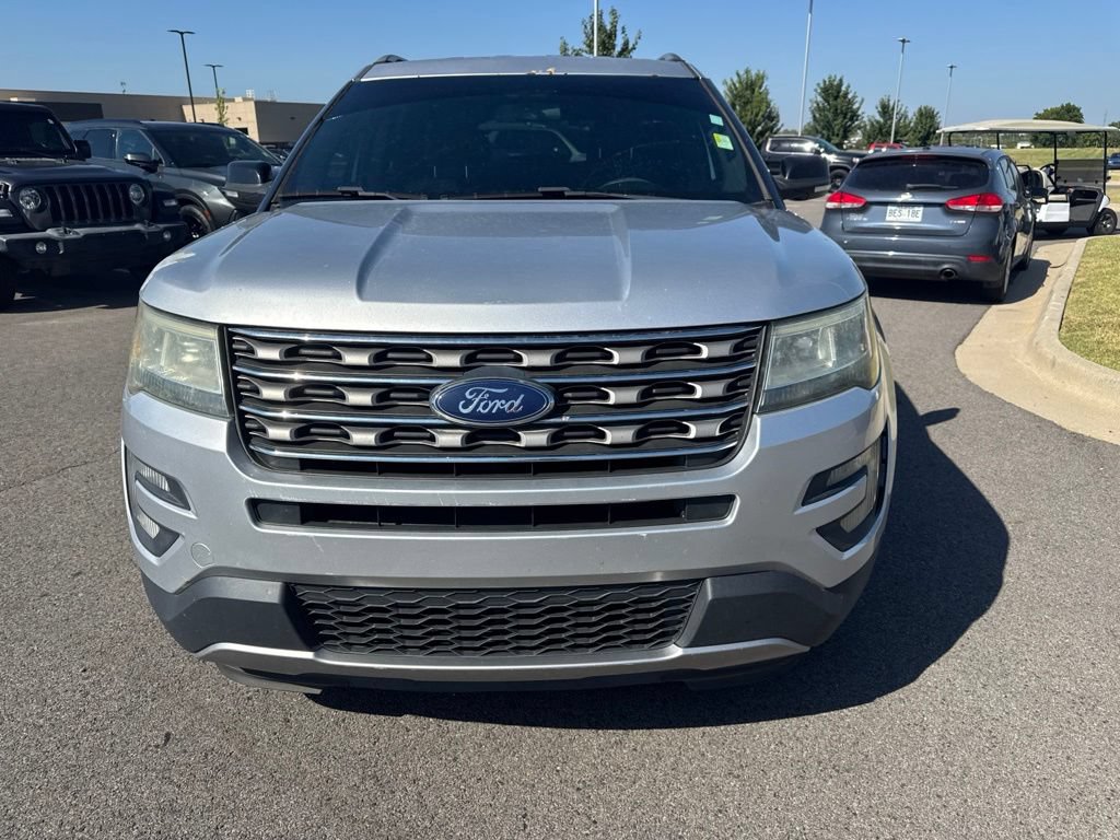 Used 2016 Ford Explorer XLT AWD/4WD image 8
