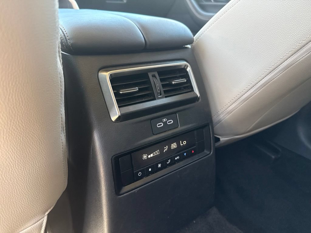 Used 2025 MAZDA CX-90 Plug-In Hybrid w/ Preferred AWD/4WD image 24