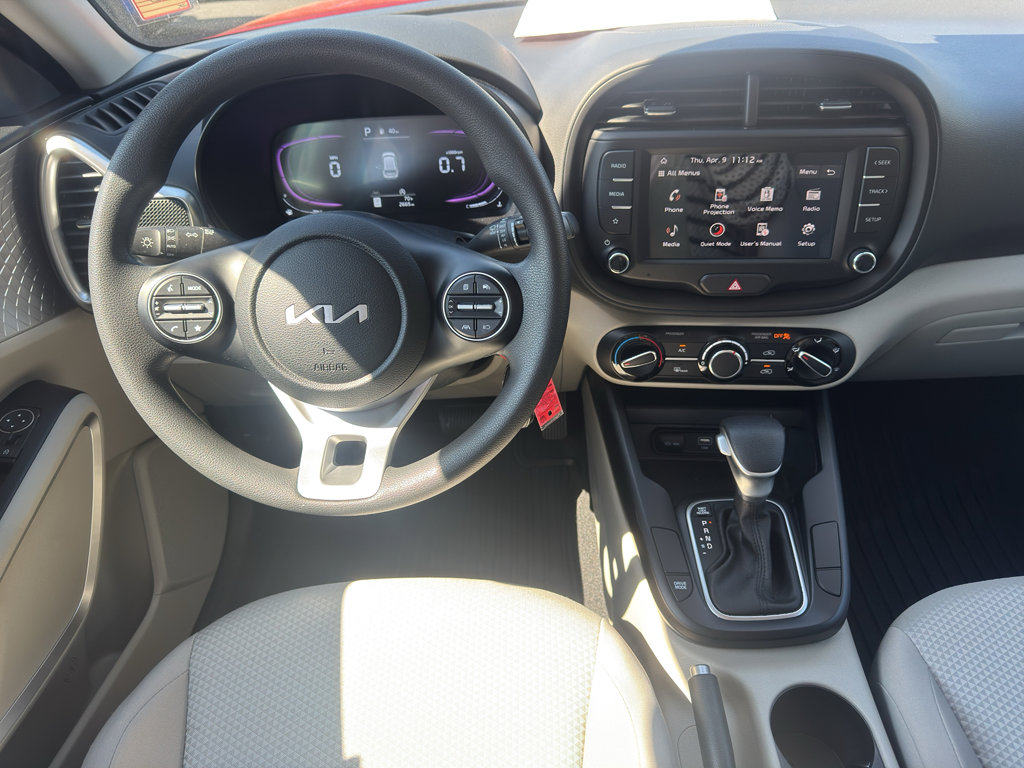 Used 2025 Kia Soul LX image 10