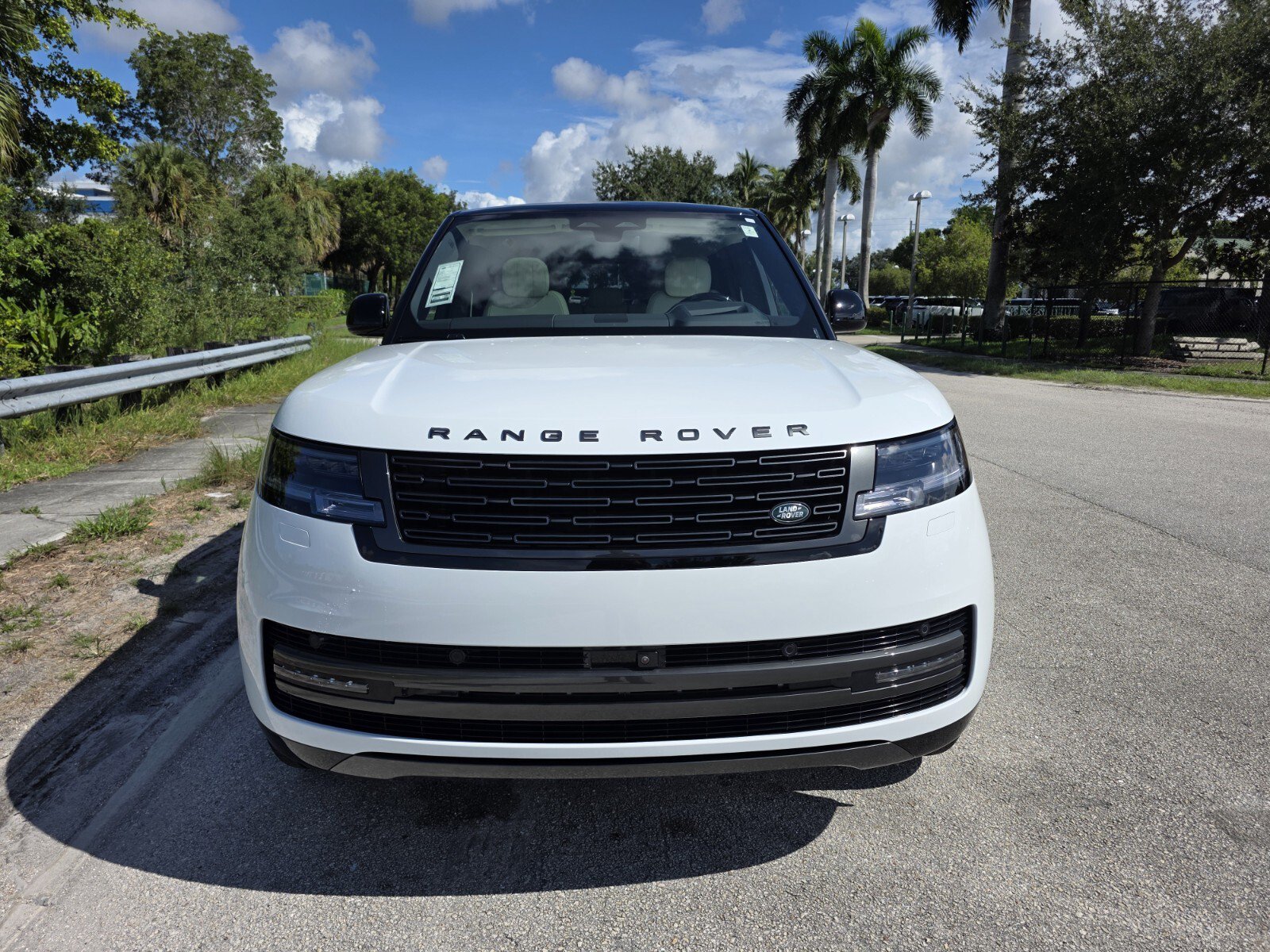 New 2026 Land Rover Range Rover SE AWD/4WD image 8