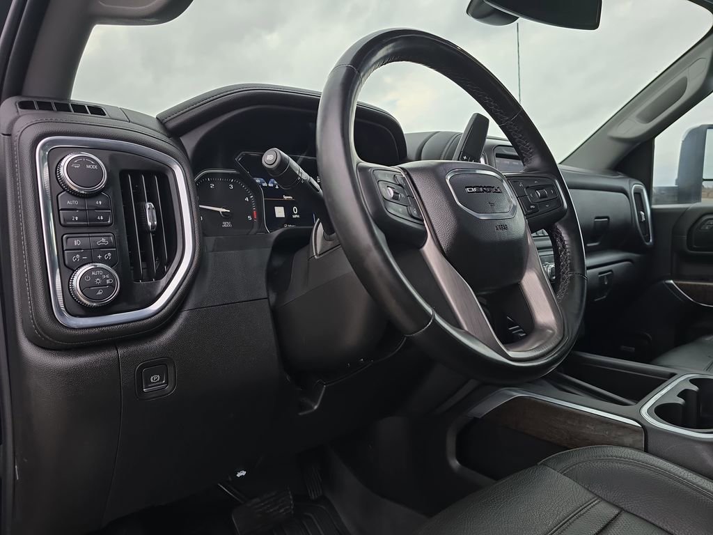 Used 2023 GMC Sierra 2500 Denali image 14