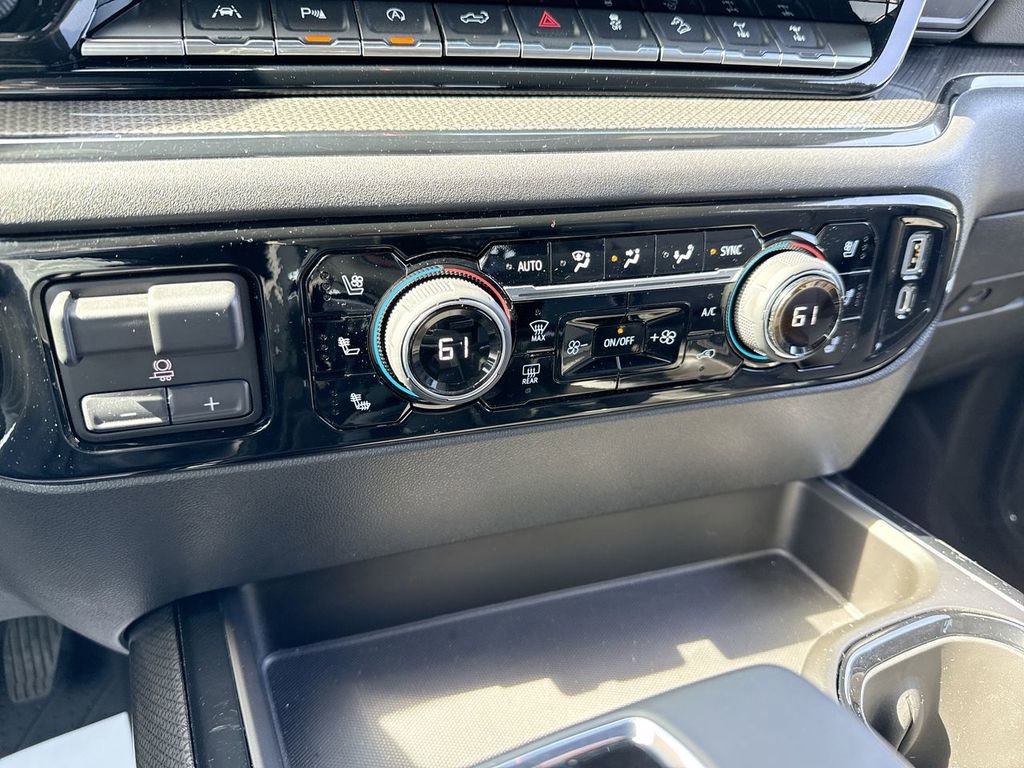 Used 2023 Chevrolet Silverado 1500 ZR2 w/ Technology Package image 19
