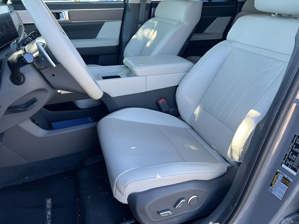 Used 2024 Hyundai Santa Fe SEL AWD/4WD image 15