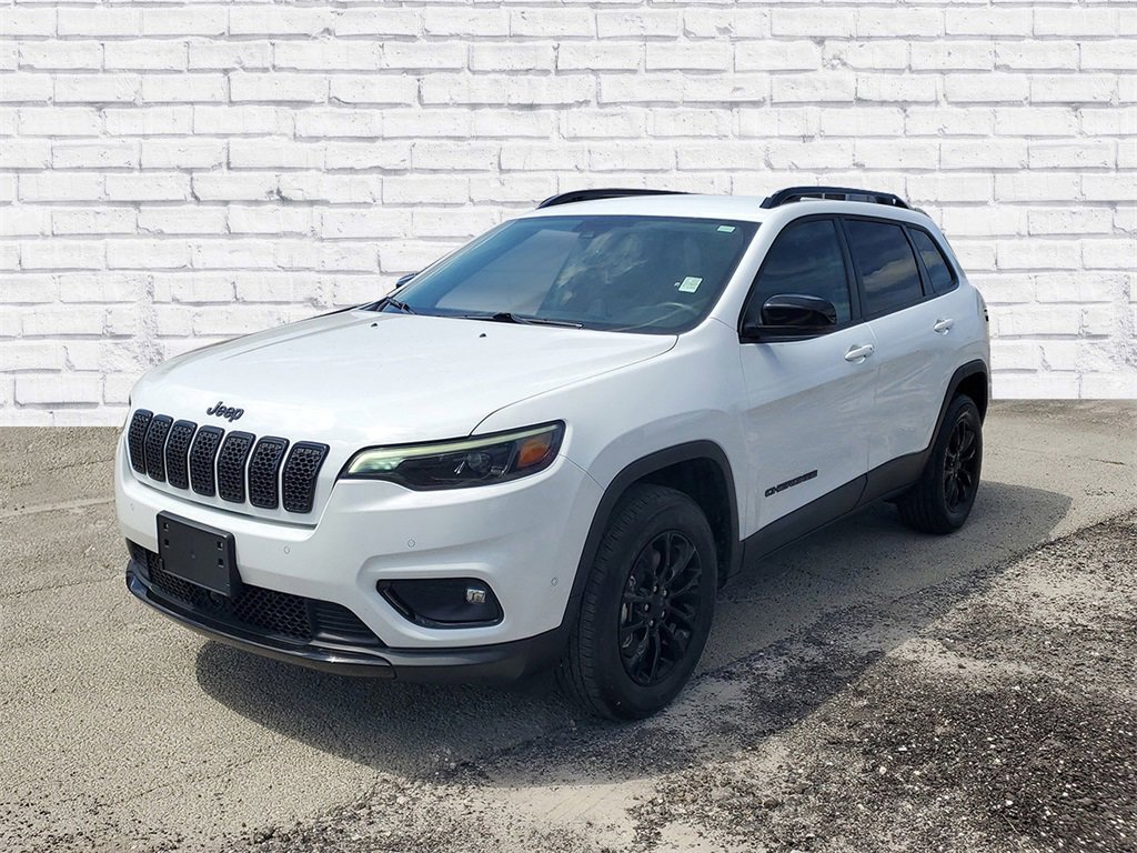 Used 2023 Jeep Cherokee Altitude Lux image 4