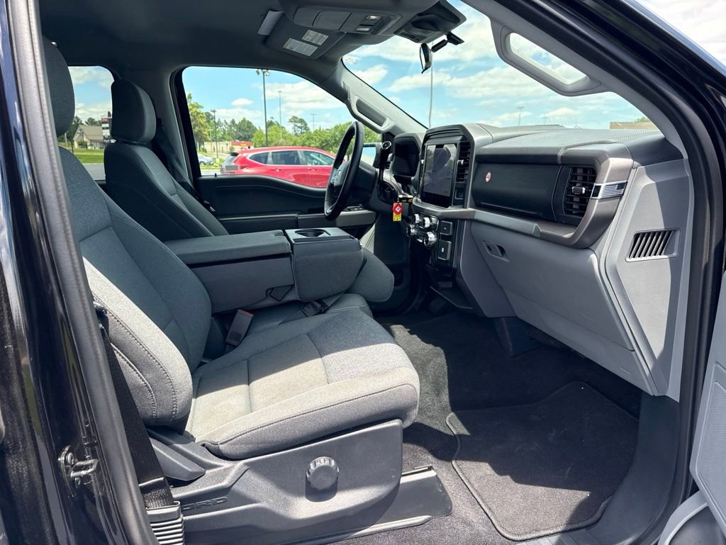 Used 2025 Ford F150 XLT w/ Equipment Group 301A Standard RWD image 9
