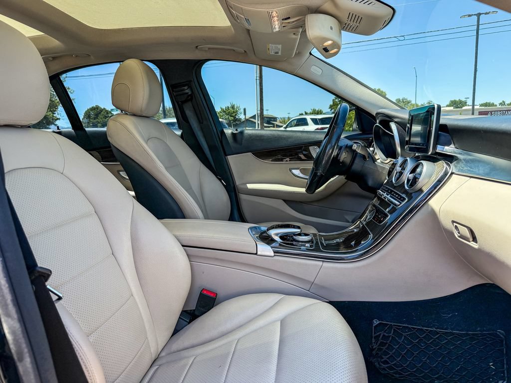 Used 2016 Mercedes-Benz C 300 4MATIC Sedan image 16