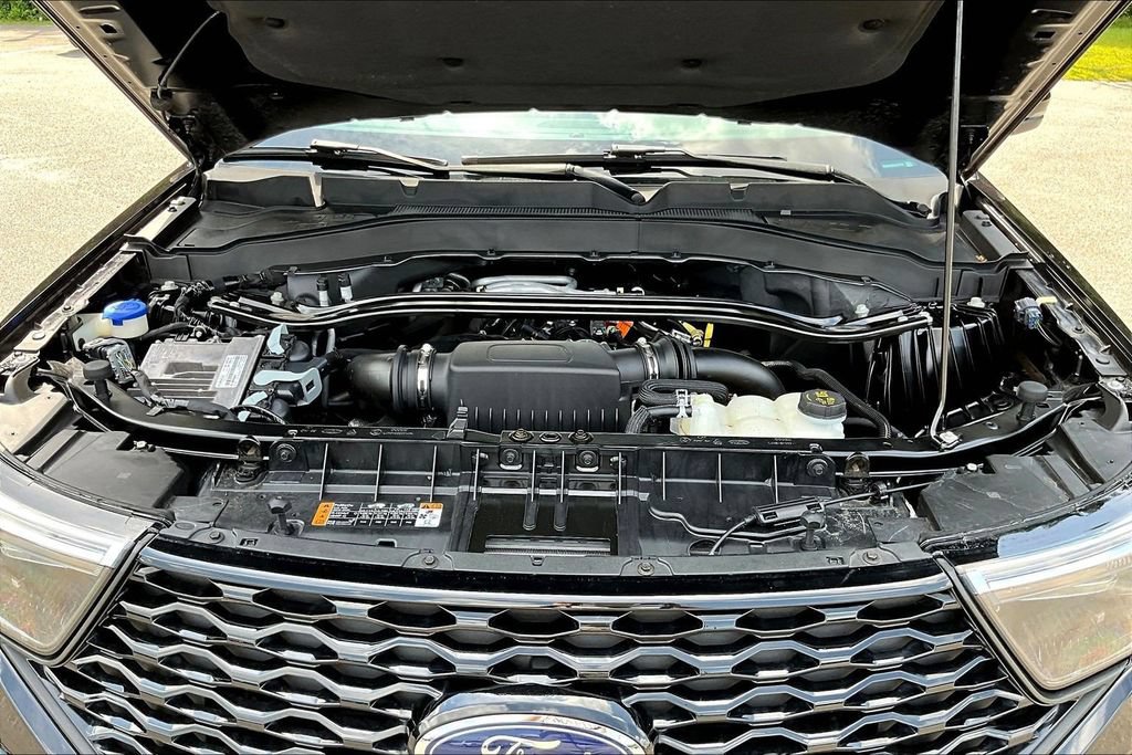 Certified 2024 Ford Explorer ST w/ Equipment Group 401A AWD/4WD image 33