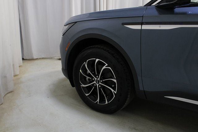 New 2026 Lincoln Nautilus Premier w/ Equipment Group 102A AWD/4WD image 60