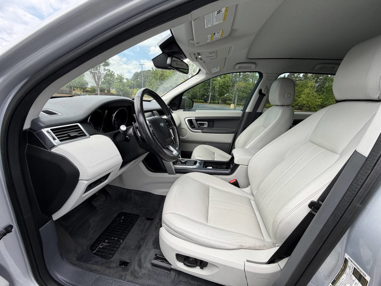 Used 2018 Land Rover Discovery Sport HSE AWD/4WD image 9