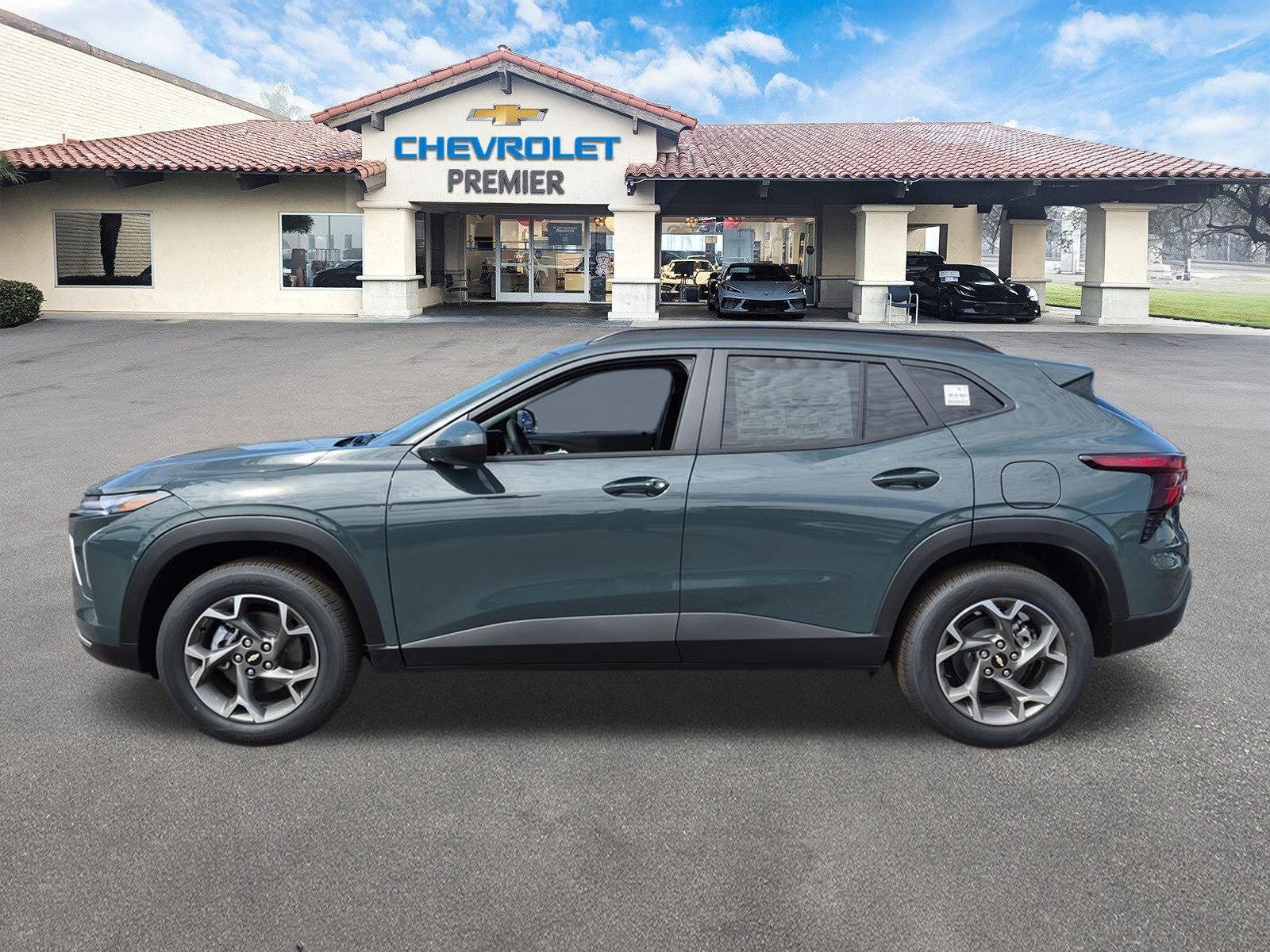 New 2026 Chevrolet Trax LT w/ Driver Confidence Package FWD image 5