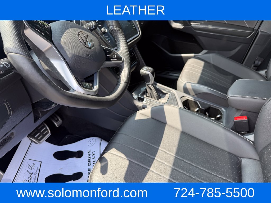 Used 2023 Volkswagen Tiguan SE R-Line FWD image 20
