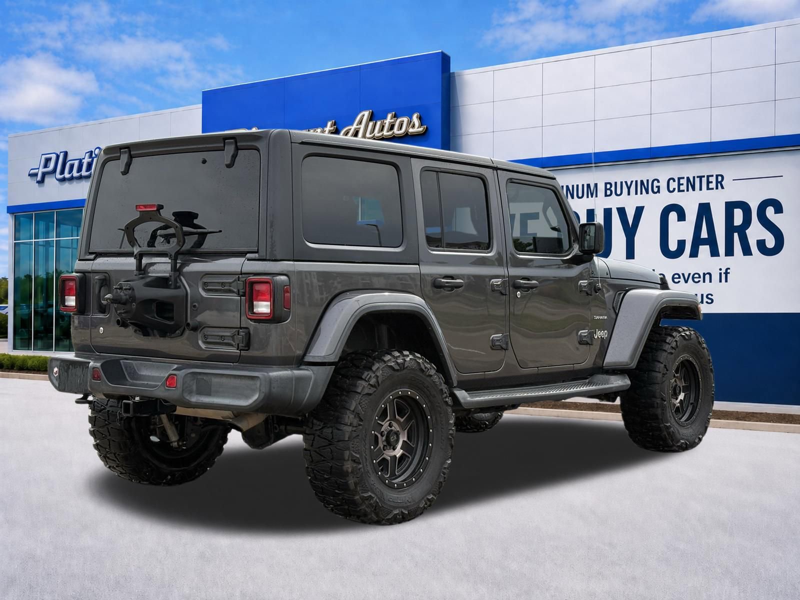Used 2018 Jeep Wrangler Unlimited Sahara AWD/4WD image 7