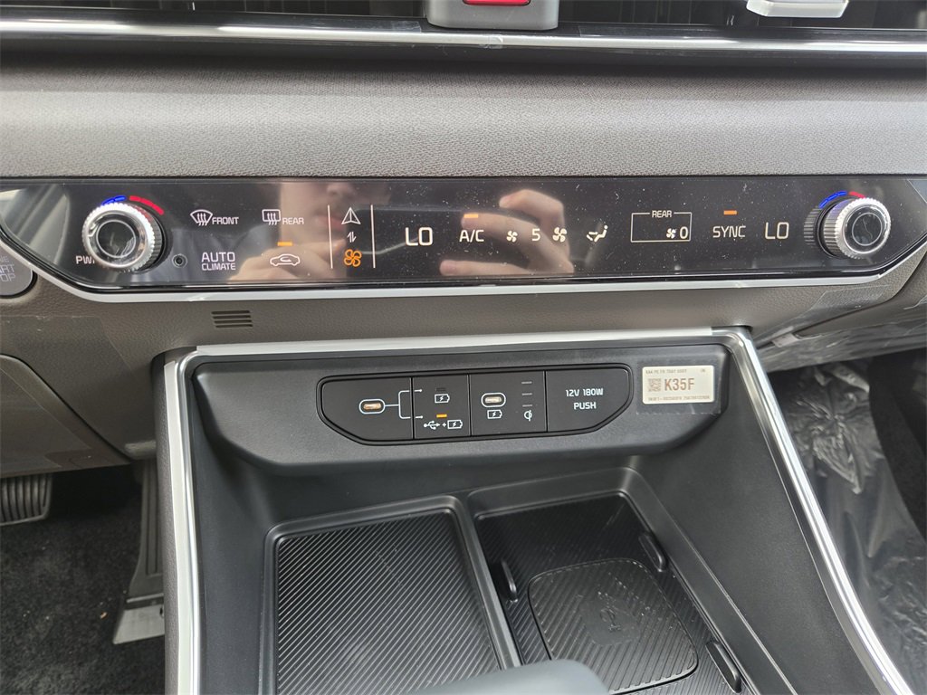 New 2026 Kia Carnival SX image 14