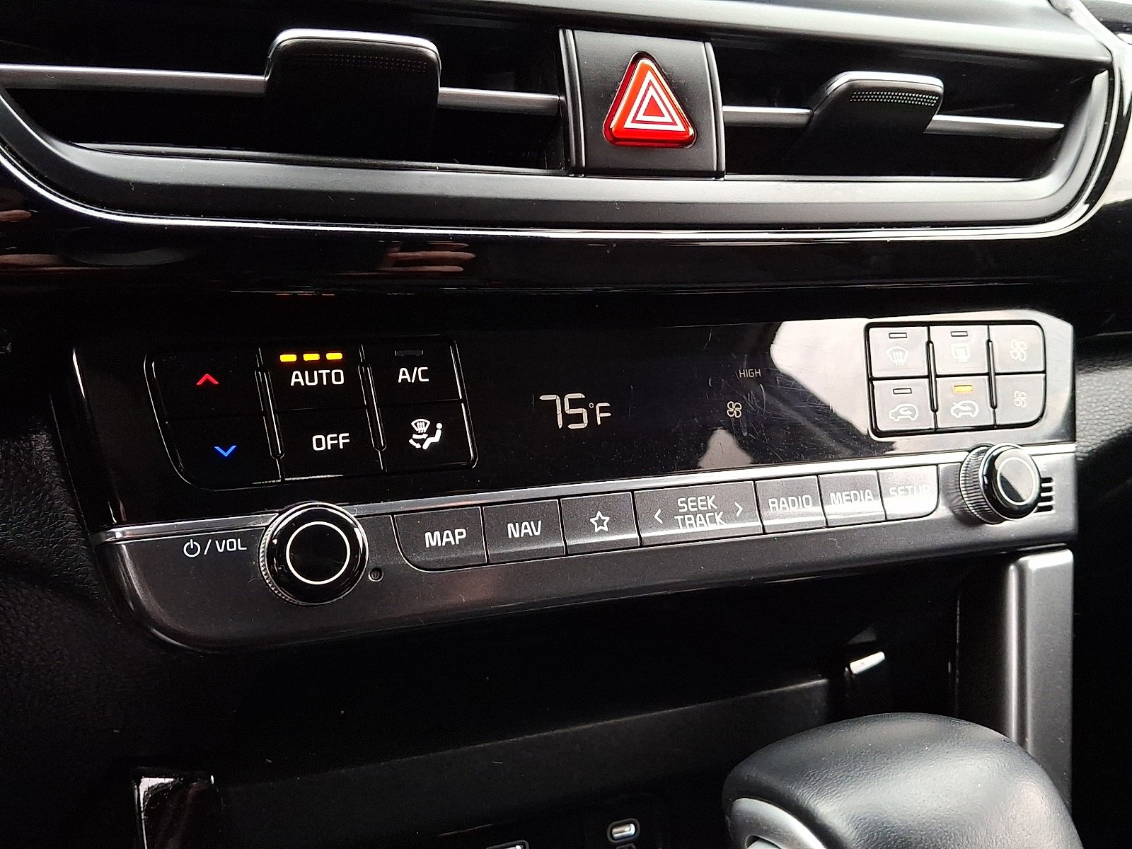 Used 2024 Kia Seltos S image 16