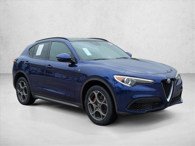 Used 2022 Alfa Romeo Stelvio Ti video 3