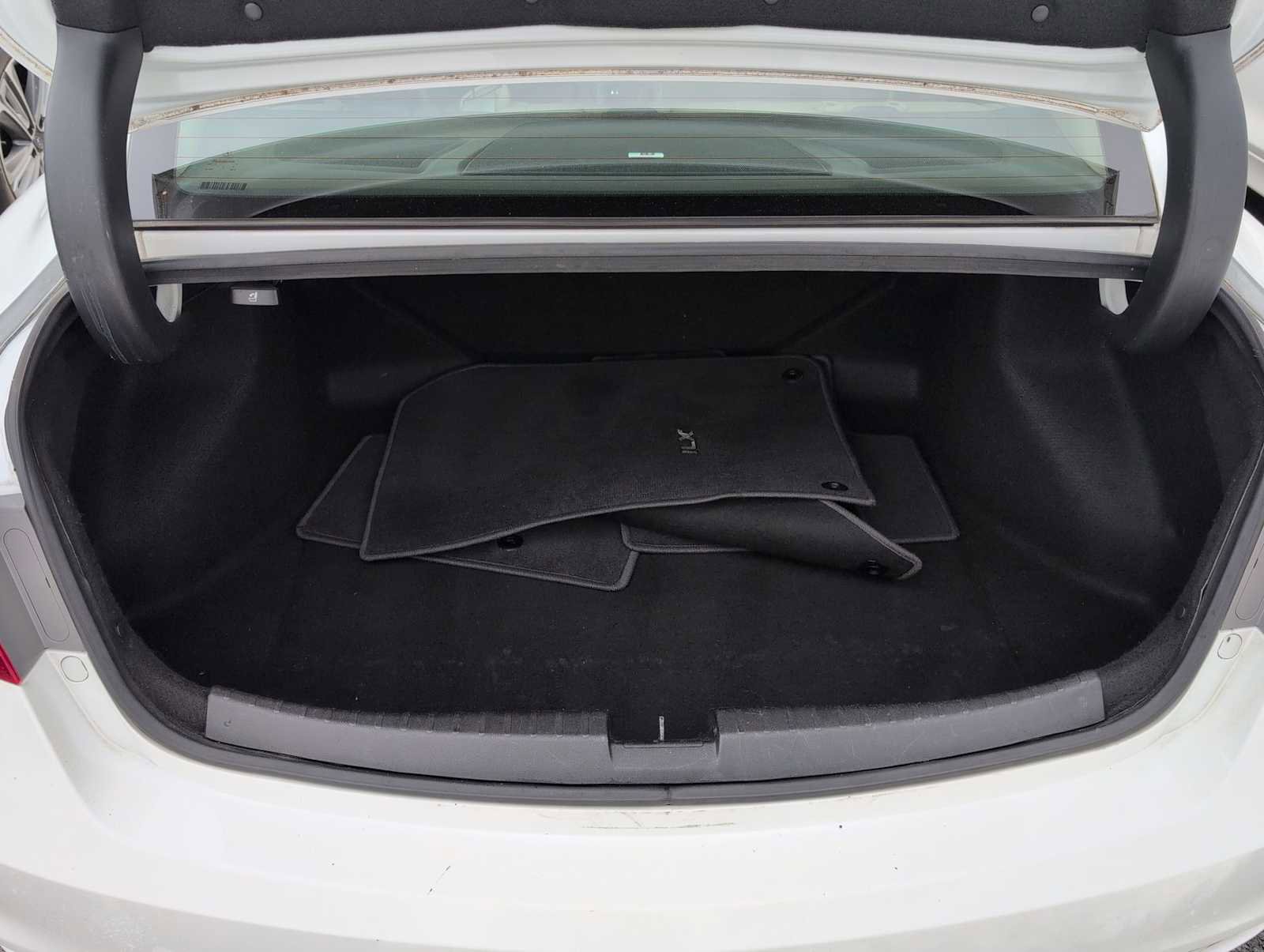 Used 2013 Acura ILX w/ Technology Package image 33