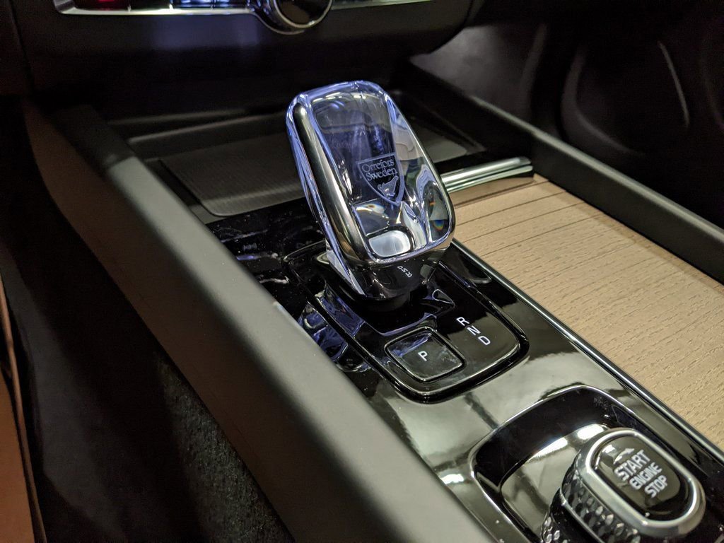 New 2026 Volvo XC60 T8 Core w/ Climate Package AWD/4WD image 19