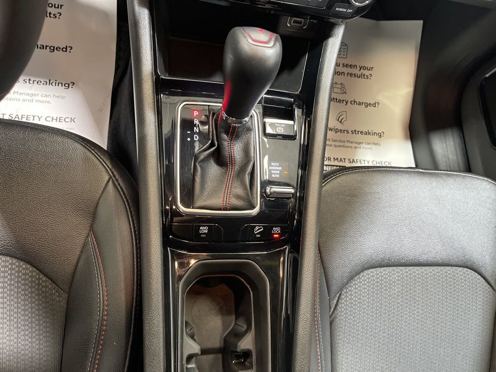 Used 2025 Jeep Compass Trailhawk image 27