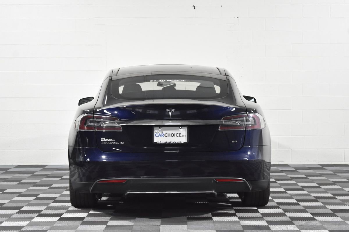 Used 2015 Tesla Model S 85 RWD image 4