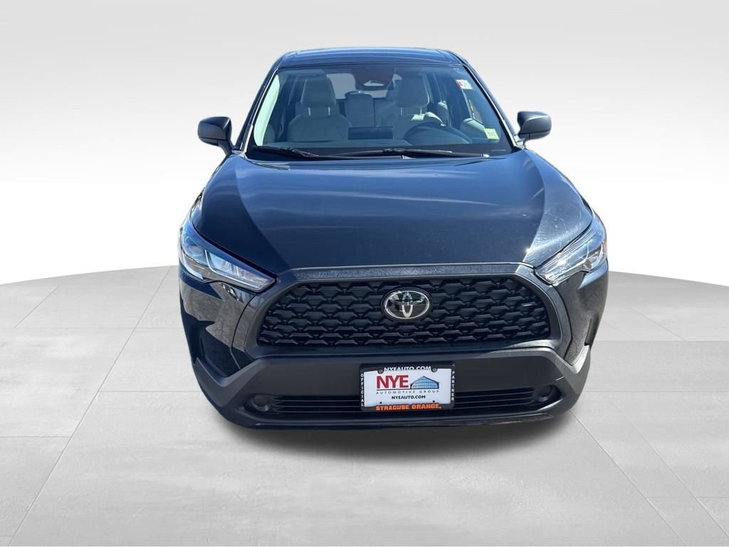 Used 2023 Toyota Corolla Cross L image 9