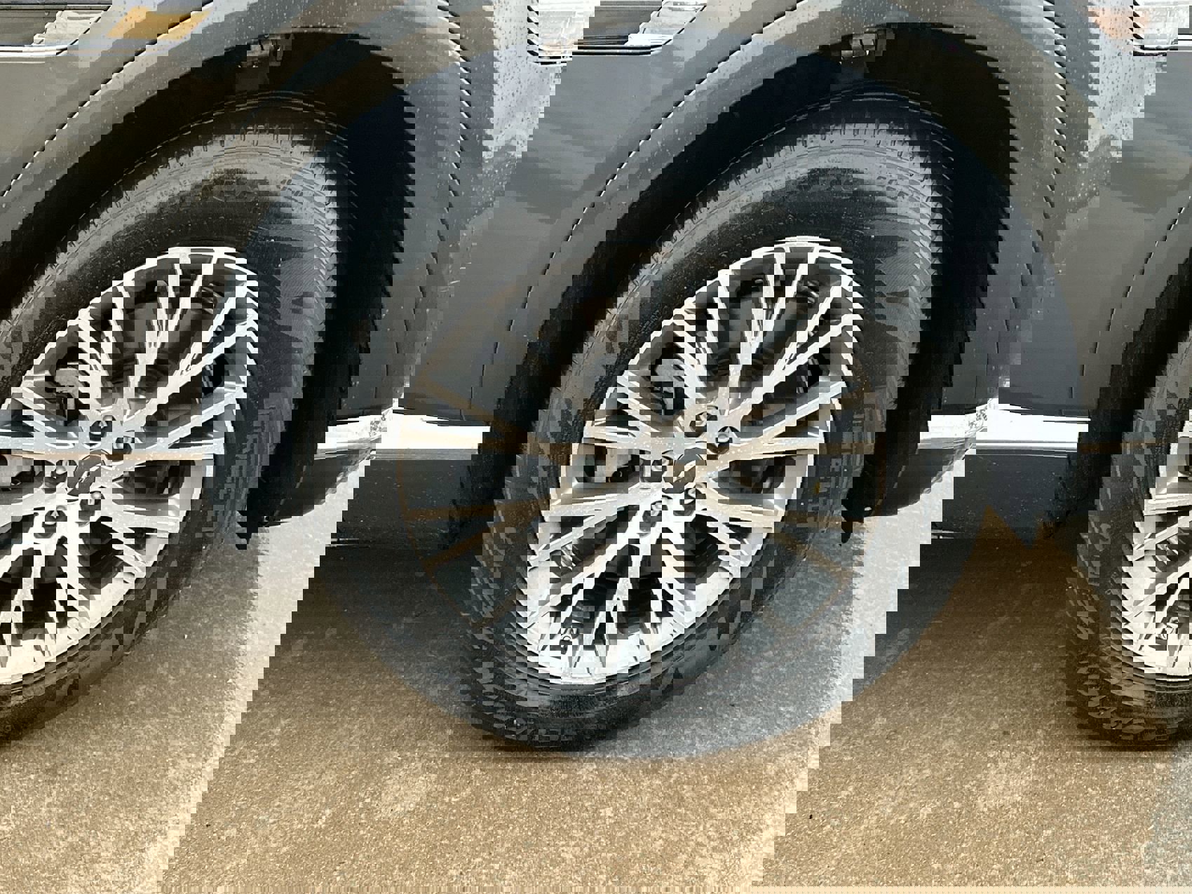 Used 2024 Genesis GV80 2.5T image 10