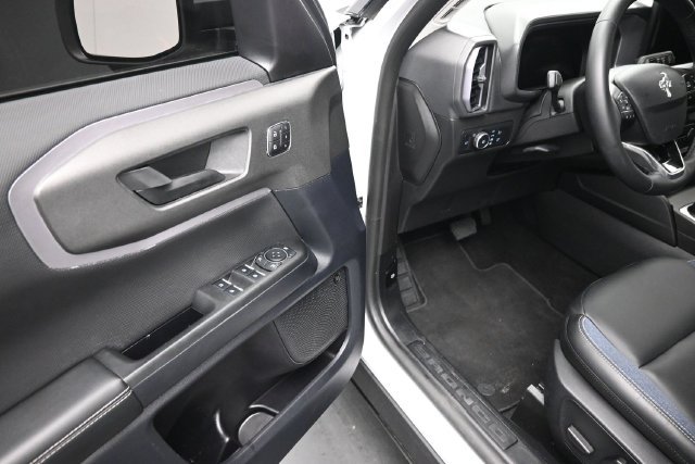 Used 2025 Ford Bronco Sport Outer Banks w/ Outer Banks Tech Package+ AWD/4WD image 19