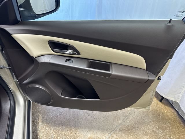 Used 2013 Chevrolet Cruze LTZ FWD image 27