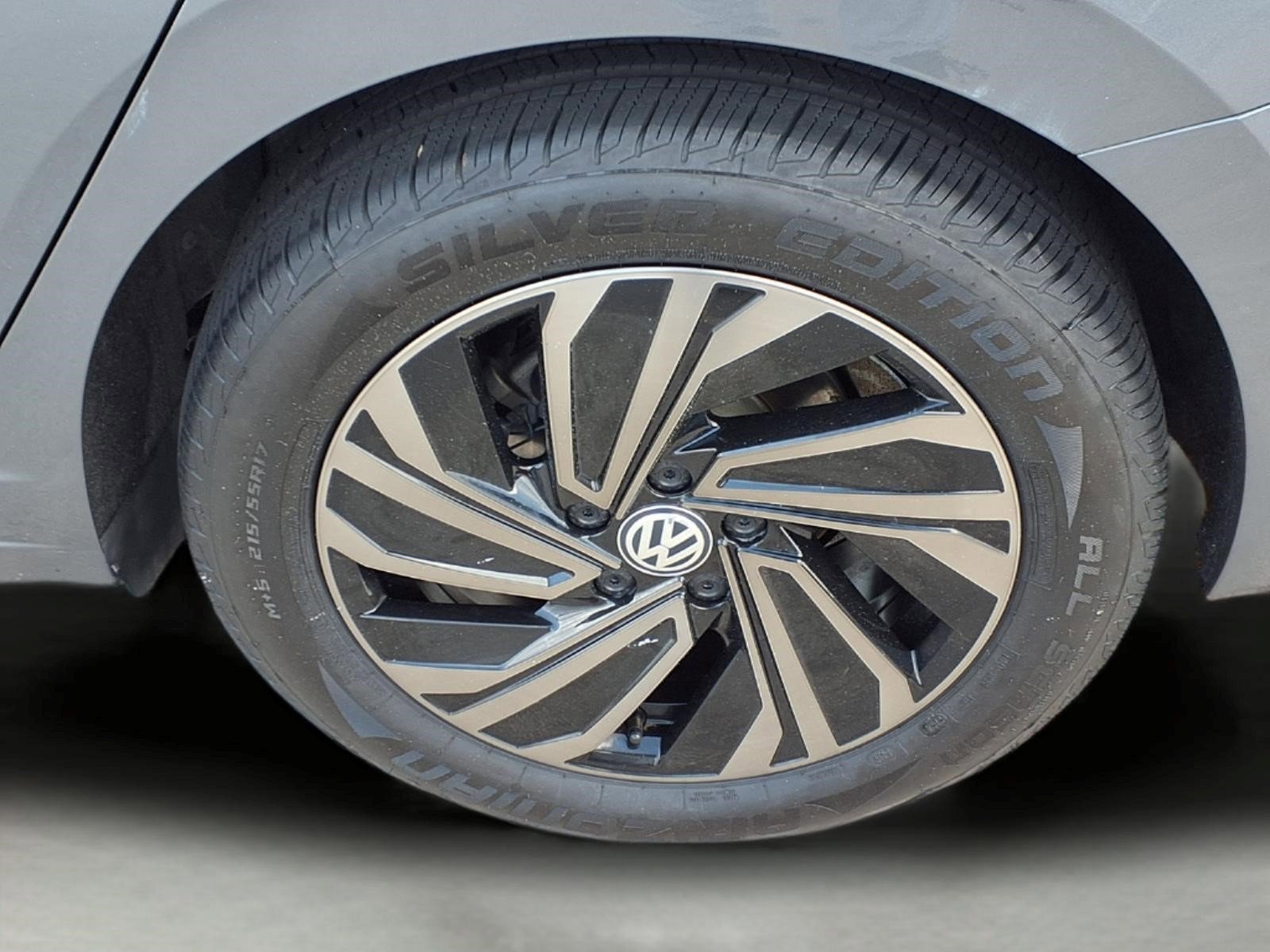 Used 2019 Volkswagen Jetta SEL Premium image 9