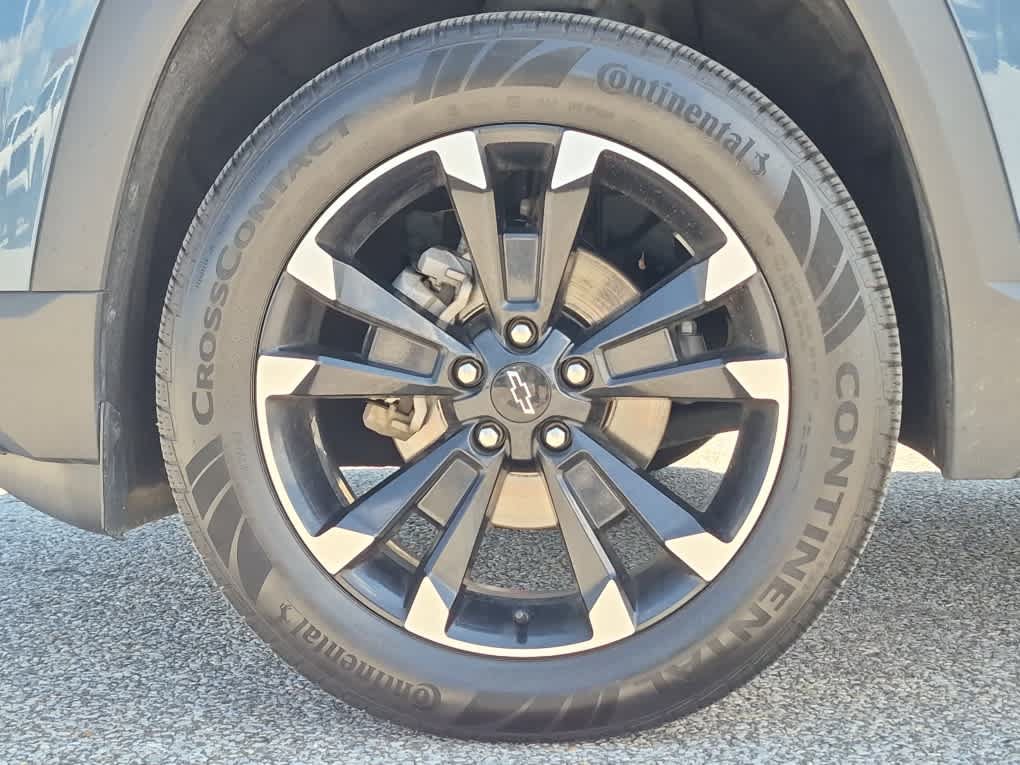 Used 2025 Chevrolet Equinox RS w/ Safety and Technology Package AWD/4WD image 6