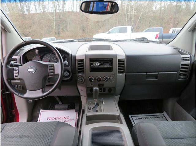 Used 2004 Nissan Titan SE AWD/4WD image 7