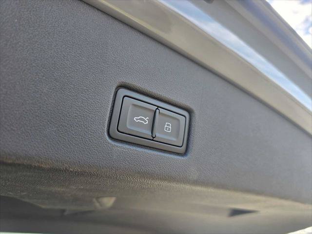 Used 2023 Audi Q4 e-tron Premium Plus w/ Premium Plus AWD/4WD image 16