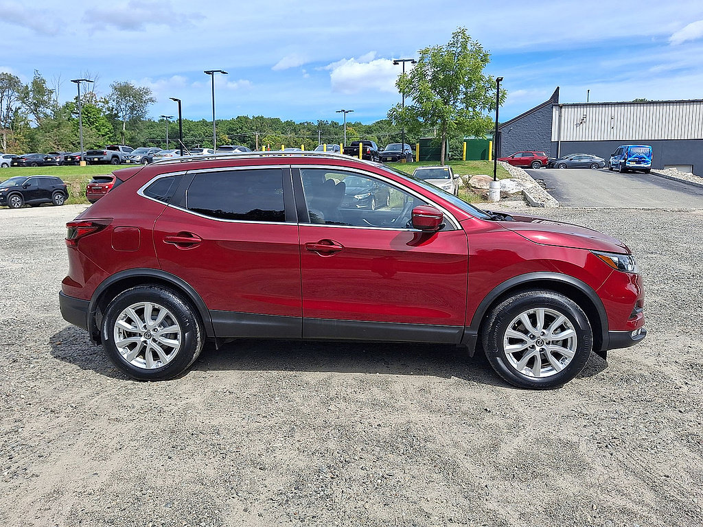 Used 2022 Nissan Rogue Sport SV AWD/4WD image 26