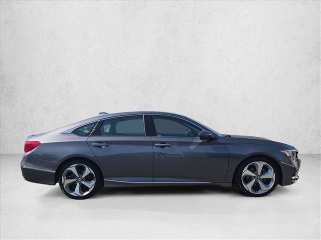 Used 2018 Honda Accord Touring image 4