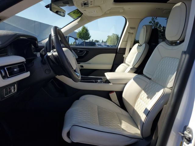 Used 2023 Lincoln Aviator Black Label w/ Dynamic Handling Package AWD/4WD image 9