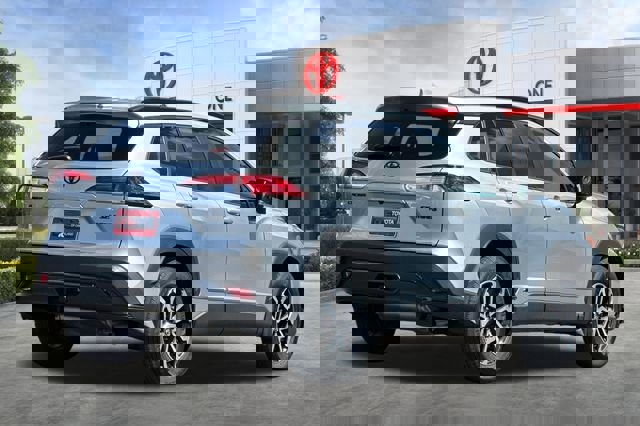 Used 2024 Toyota Corolla Cross SE AWD/4WD image 5