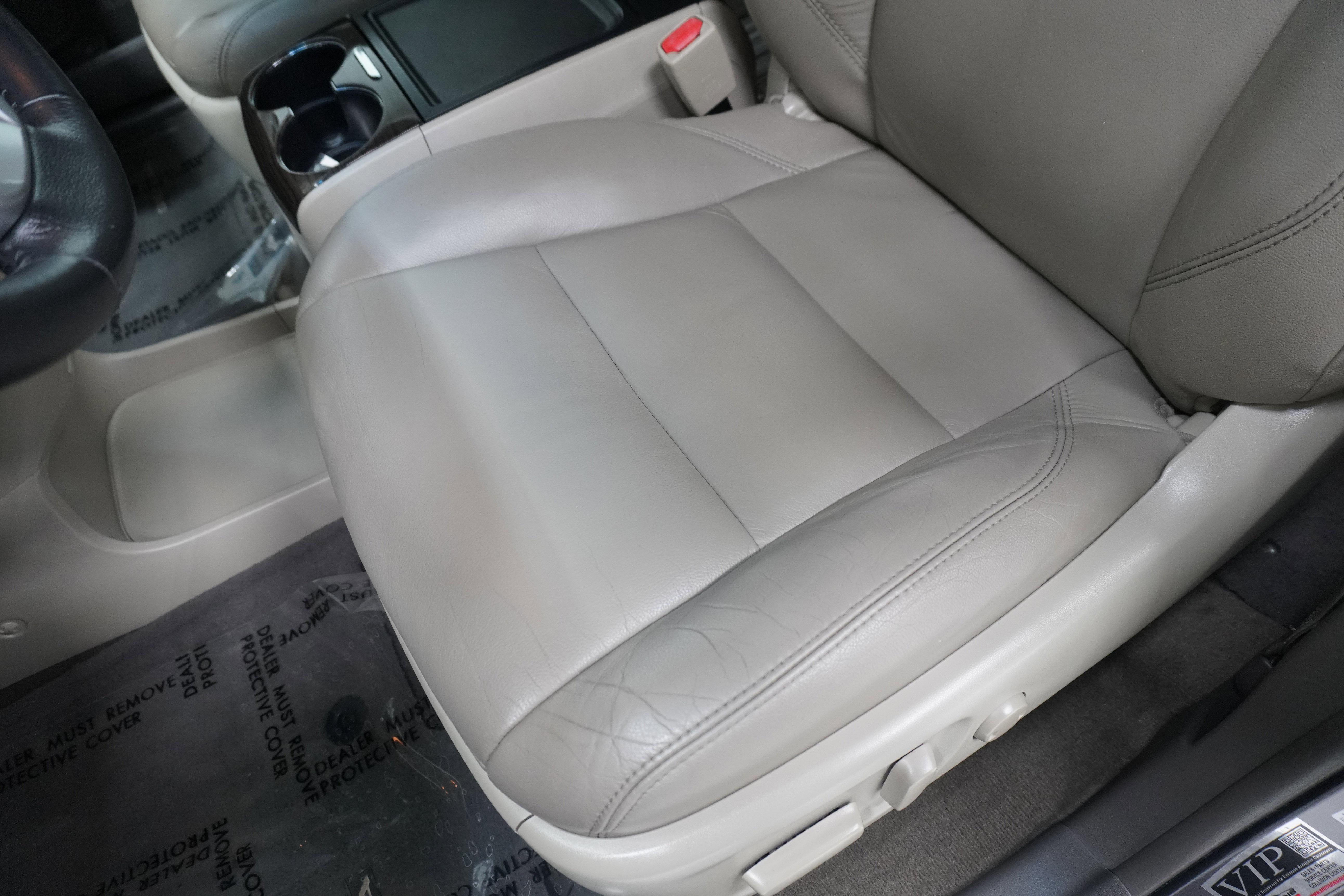 Used 2017 Toyota Sienna XLE w/ XLE Navigation Package FWD image 12