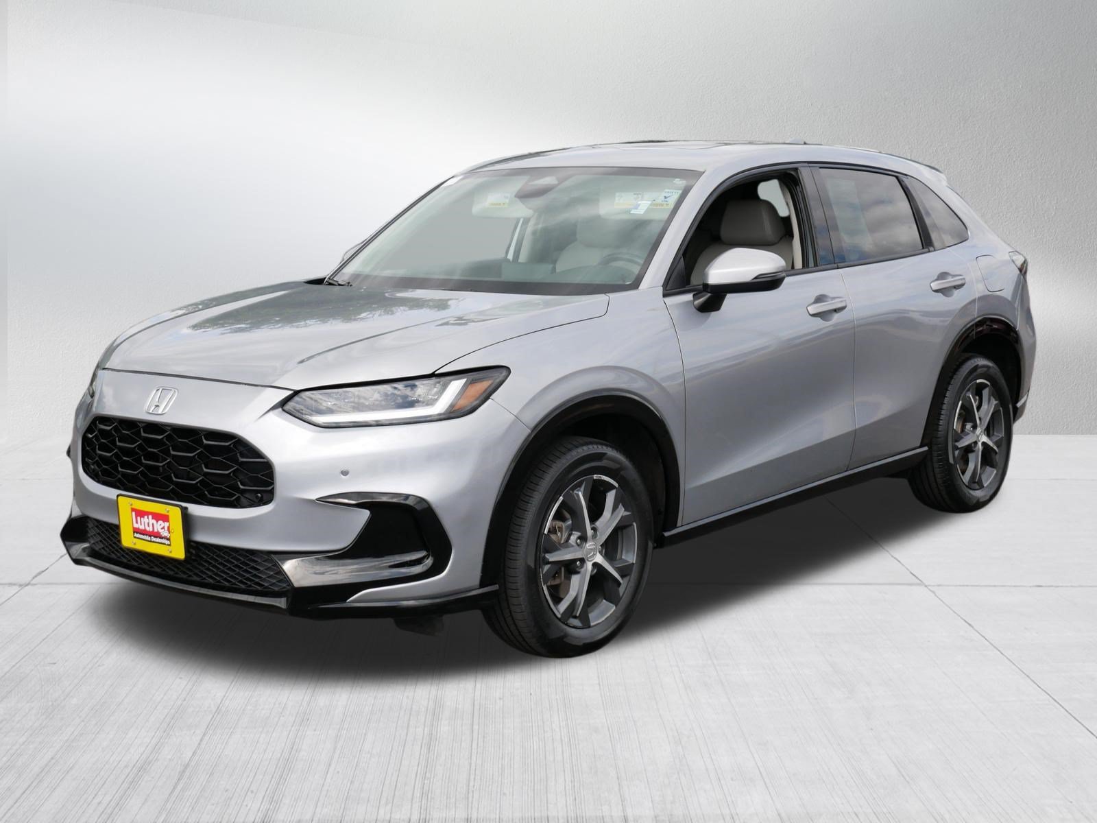 Used 2025 Honda HR-V EX-L image 3
