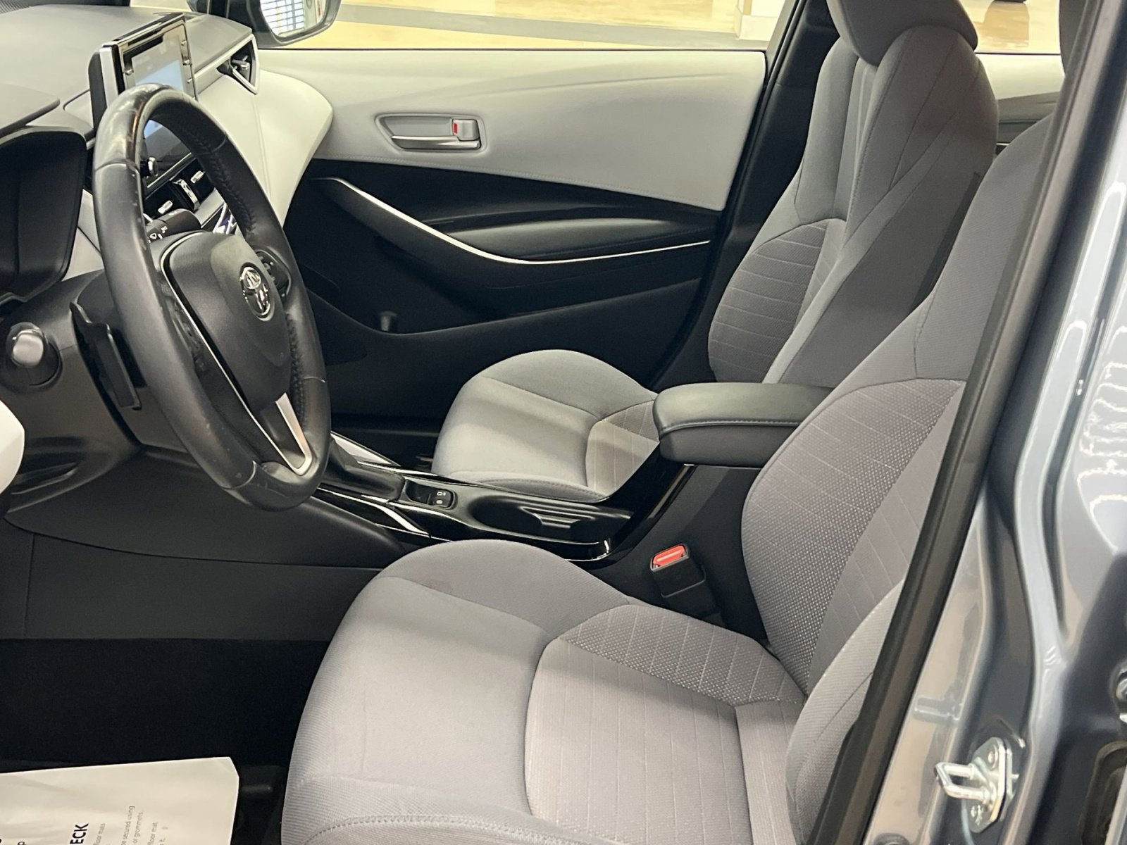 Used 2020 Toyota Corolla SE image 13