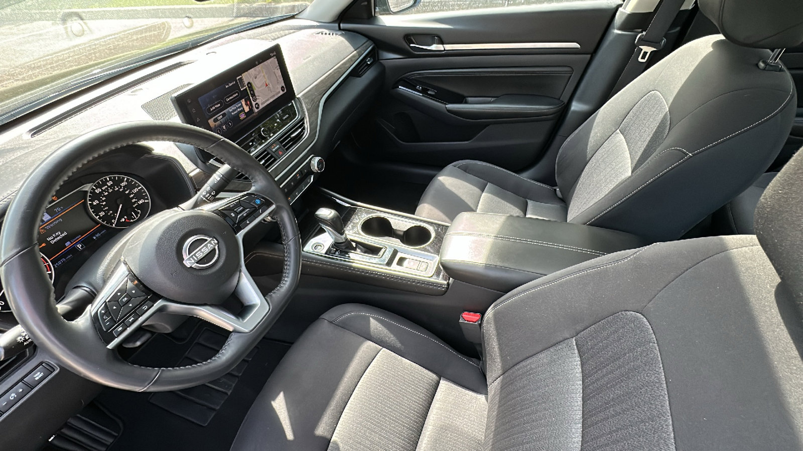 Certified 2023 Nissan Altima 2.5 SV w/ SV Premium Package image 22