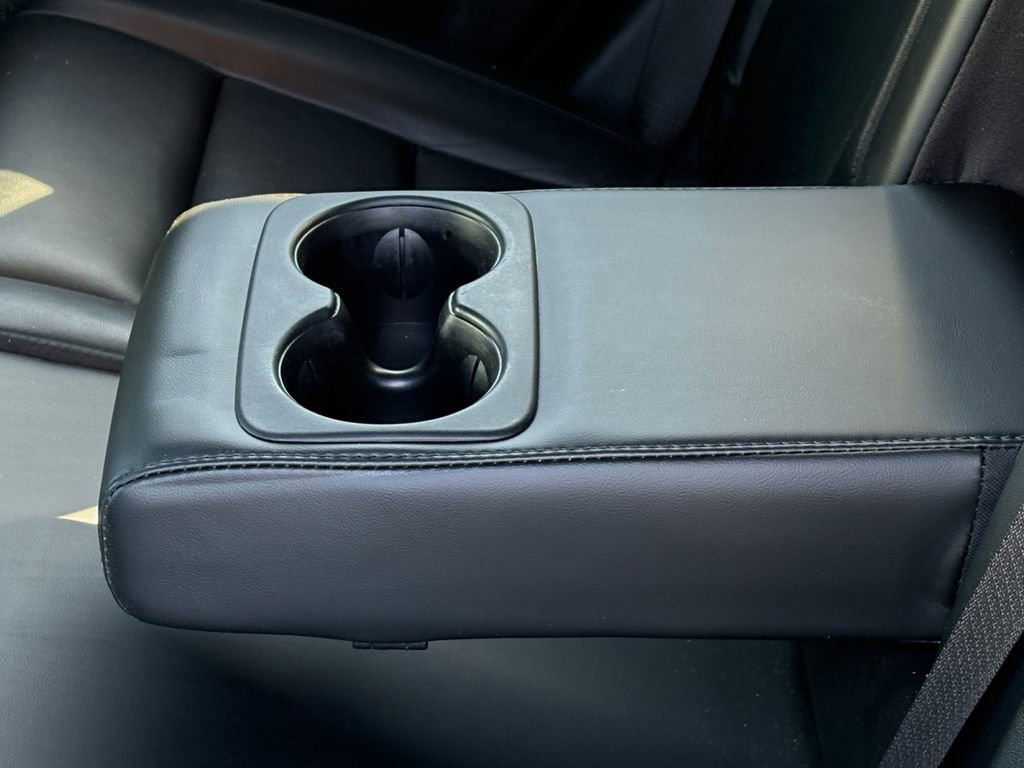 Used 2021 Jeep Grand Cherokee Limited w/ Sun & Sound Group image 11