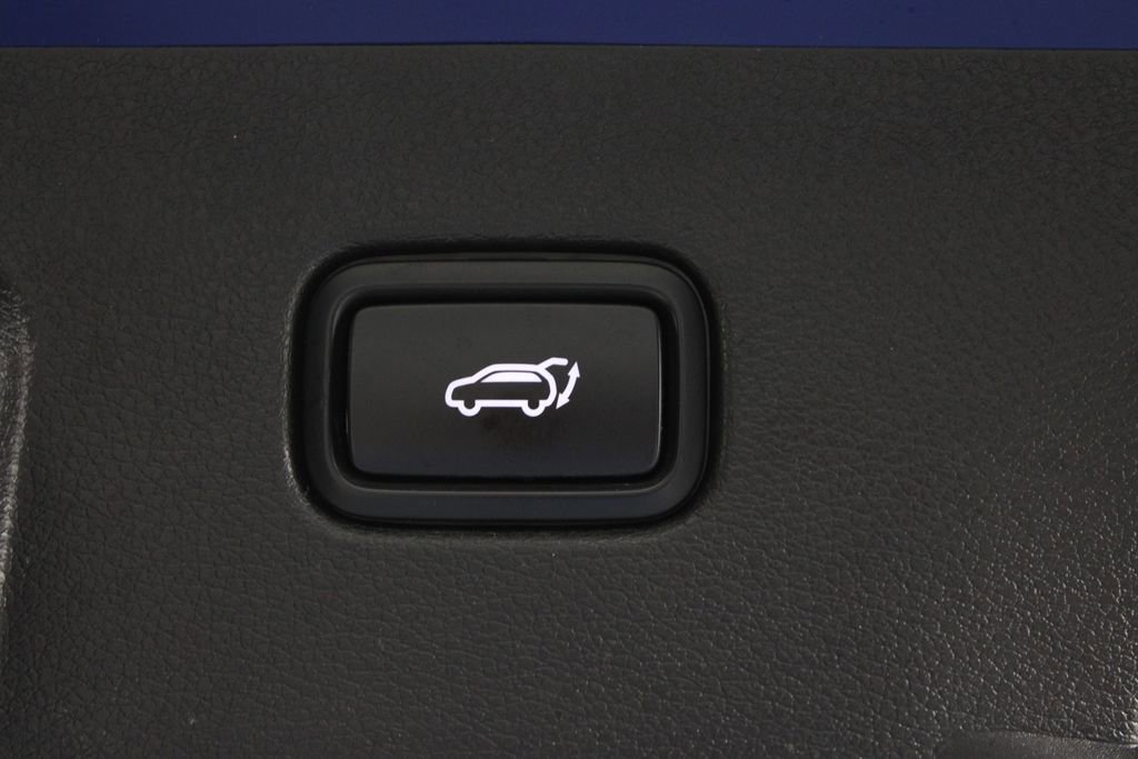 Used 2023 Kia Sportage X-Line w/ X-Line Premium Package image 16