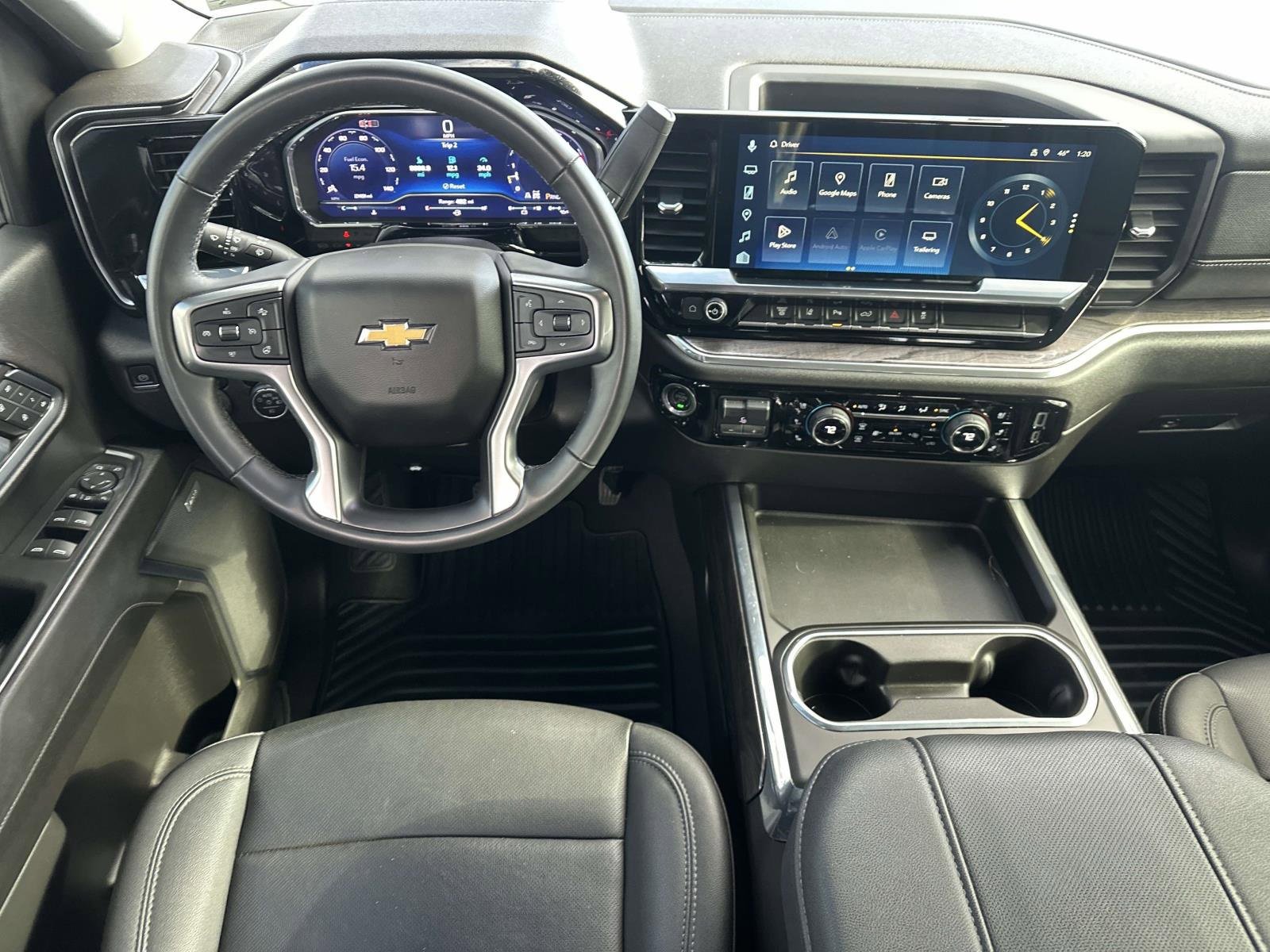 Used 2024 Chevrolet Silverado 2500 LTZ w/ LTZ Convenience Package image 8