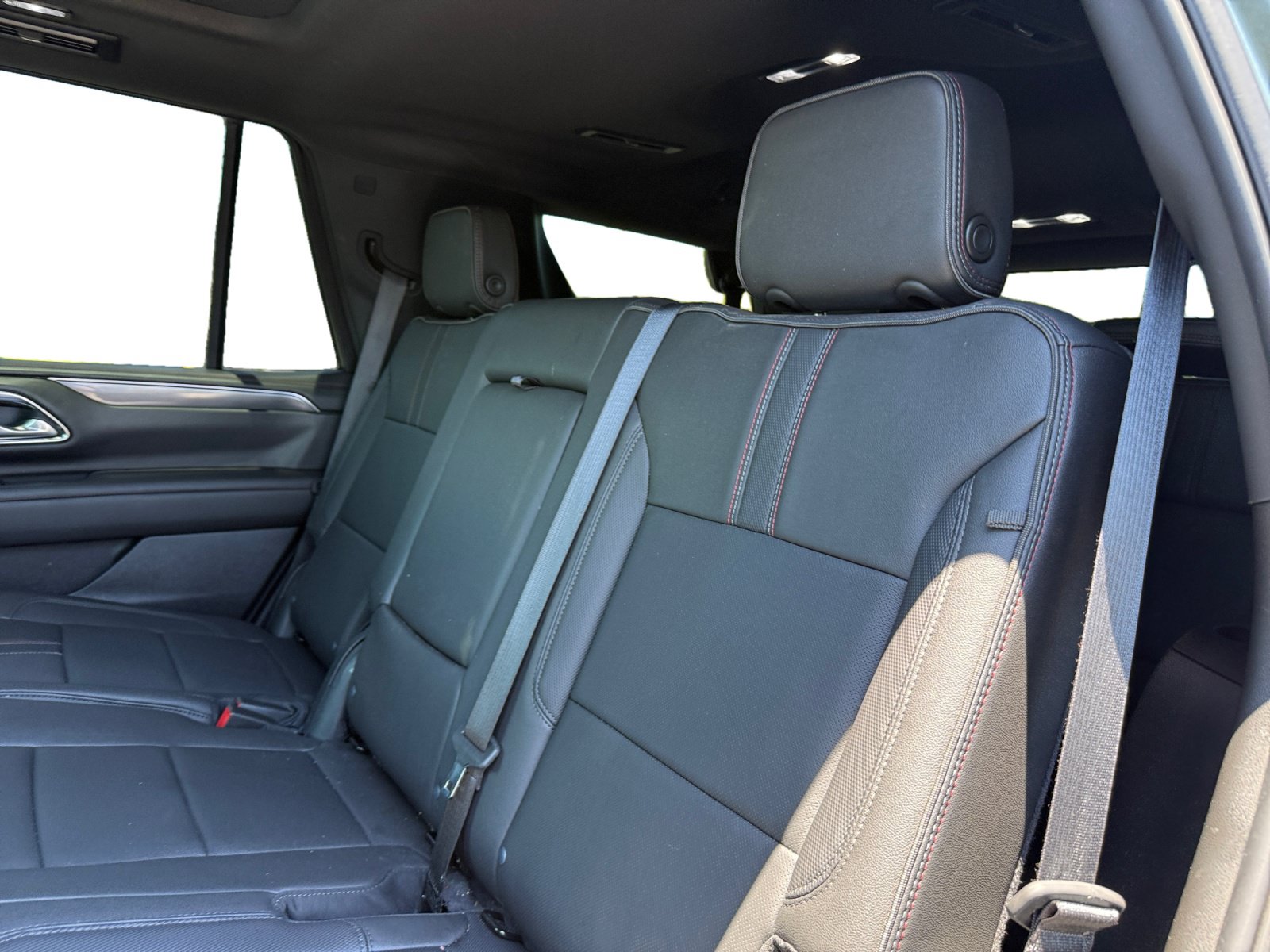 Used 2024 Chevrolet Tahoe RST w/ Luxury Package AWD/4WD image 16