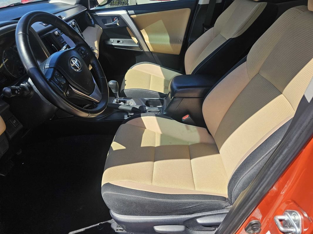 Used 2016 Toyota RAV4 XLE FWD image 9