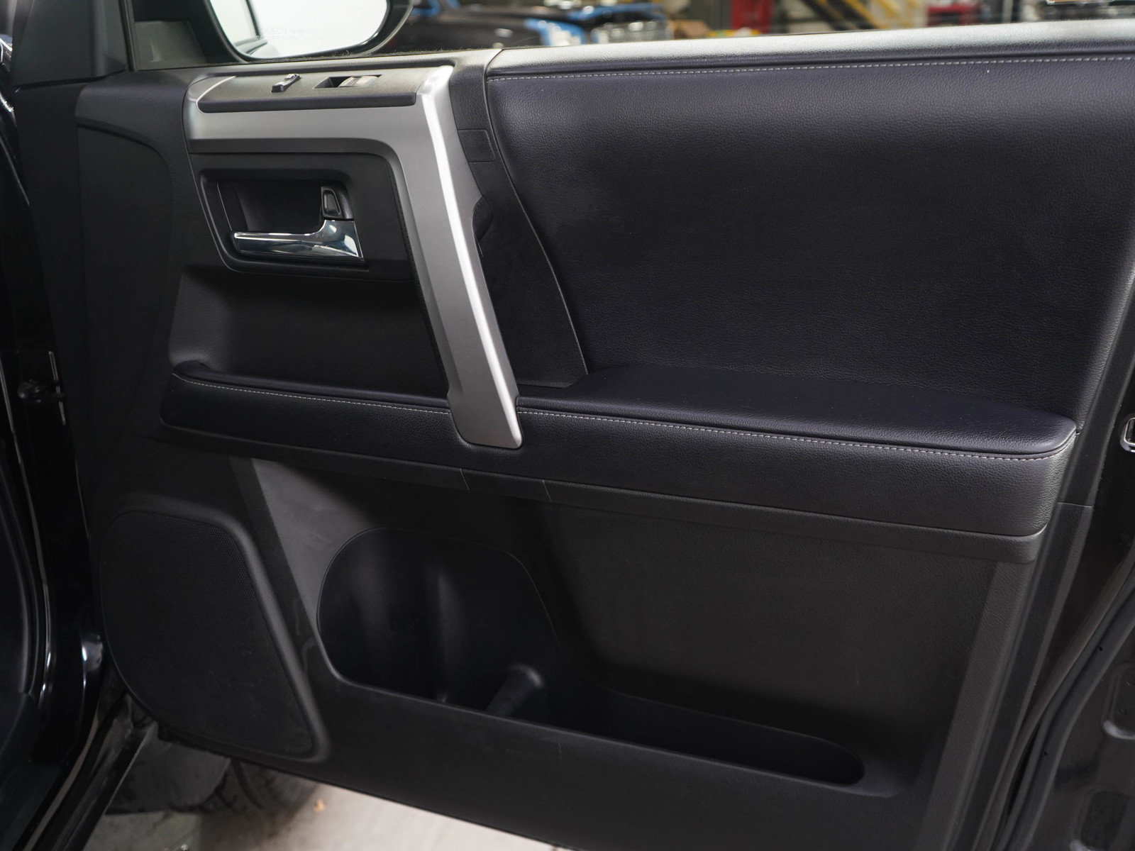 Used 2018 Toyota 4Runner SR5 Premium AWD/4WD image 9