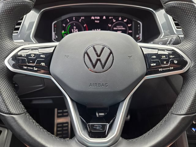 Used 2022 Volkswagen Tiguan SEL R-Line AWD/4WD image 34