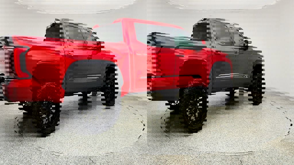 Used 2025 Toyota Tundra Platinum image 5