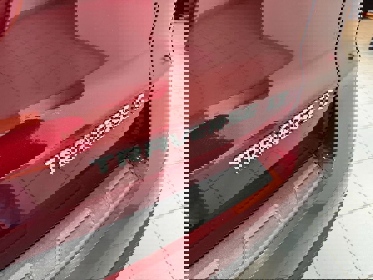 Used 2015 Chevrolet Traverse LT w/ Style and Technology Package image 63