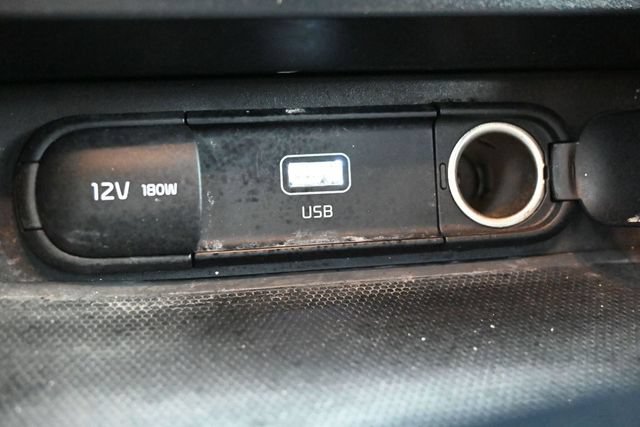 Used 2023 Kia Soul LX FWD image 25