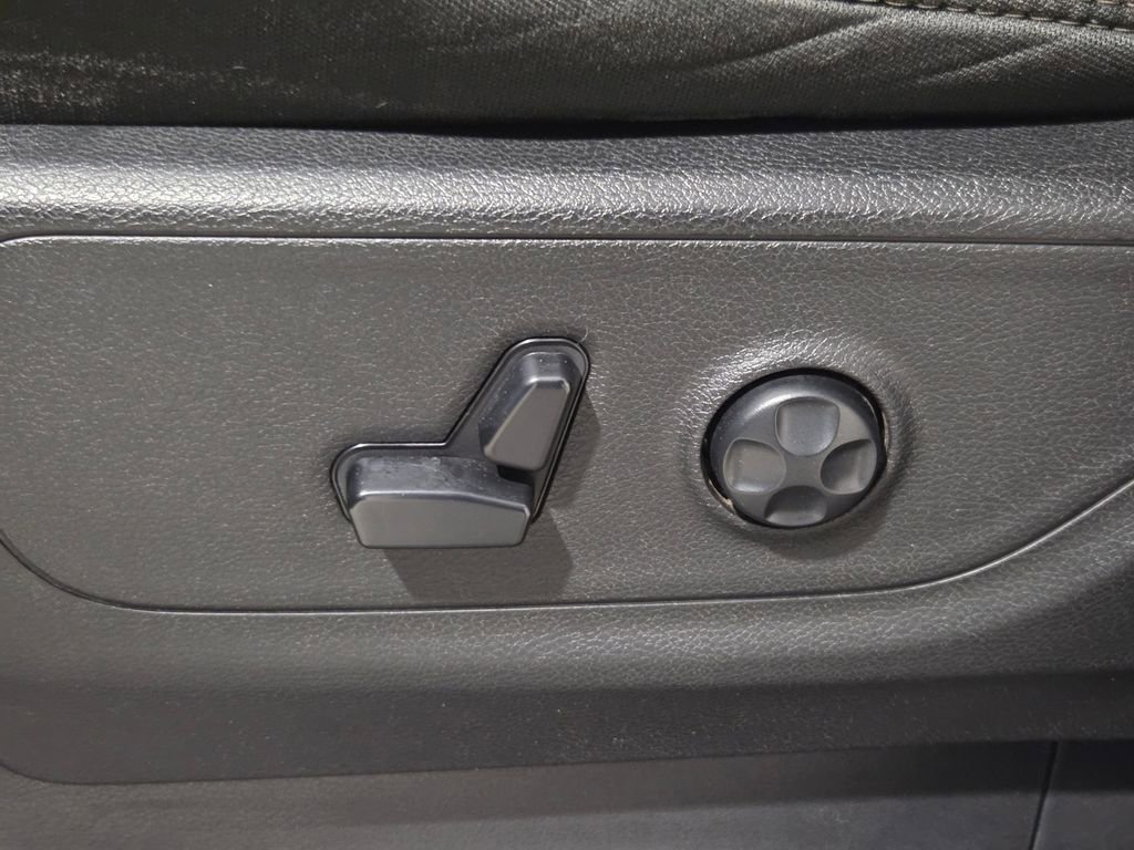 Used 2020 RAM 1500 Big Horn image 26